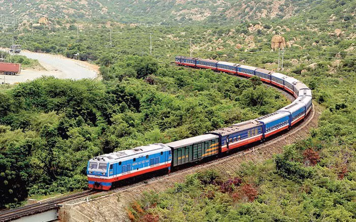 Trois piliers pour le développement du secteur des chemins de fer en 2023 ảnh 1