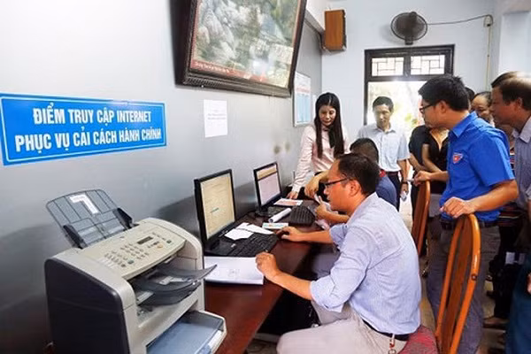 Ho Chi Minh-Ville s’efforce de fournir en ligne tous ses services publics ảnh 1