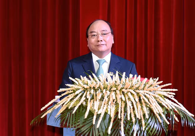Le Premier ministre Nguyên Xuân Phuc appelle à créer un "soulèvement économique général" ảnh 1