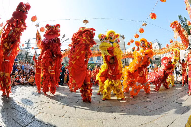 Cân Tho : 4ème Festival national de danses de la licorne et du dragon ảnh 1
