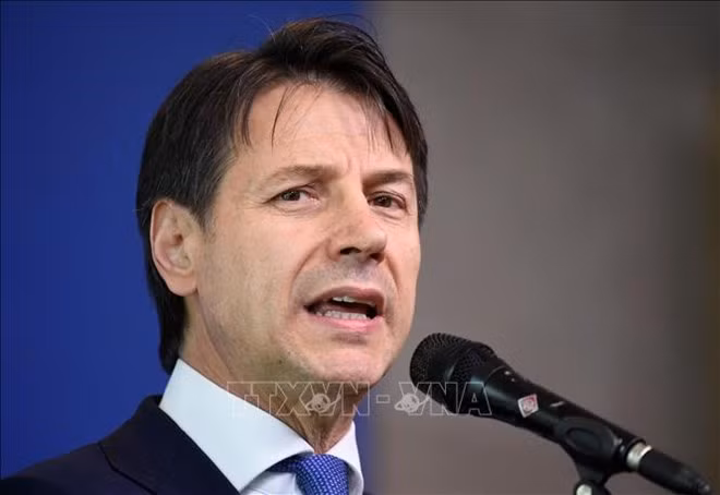 Le Premier ministre italien en visite officielle au Vietnam ảnh 1