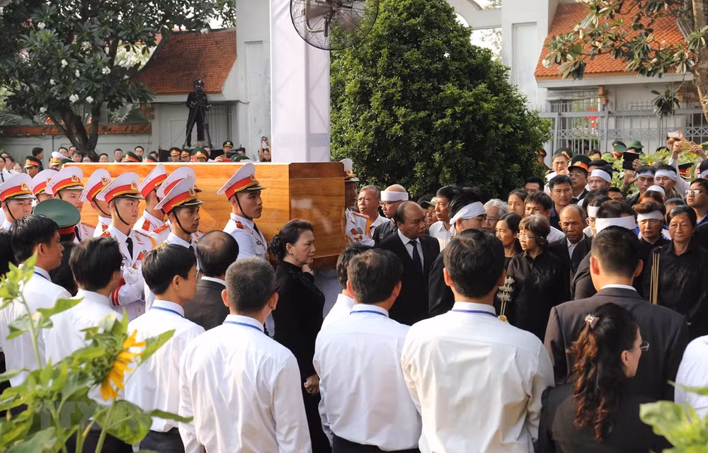 Cérémonie d’enterrement de l’ancien président Le Duc Anh à Ho Chi Minh-Ville ảnh 1