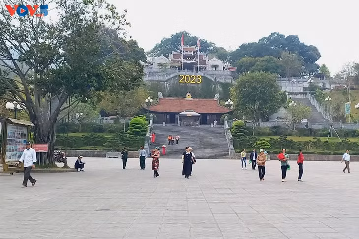 Quang Ninh a accueilli 4,85 millions de touristes au cours du 1er trimestre 2023 ảnh 1