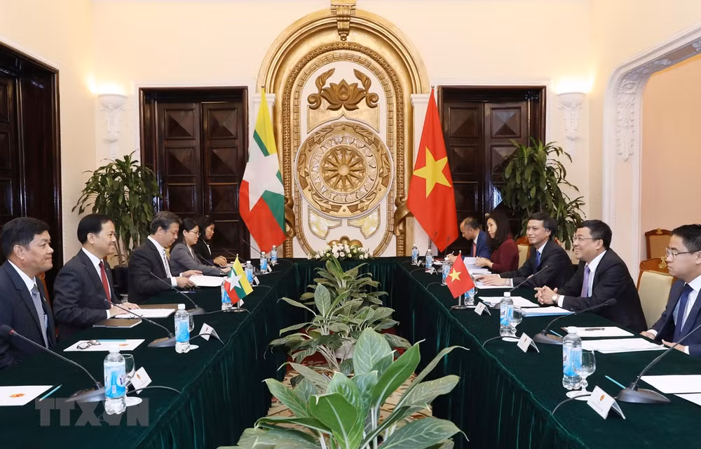 Vietnam-Myanmar : consultation politique au niveau des vice-ministres ảnh 1