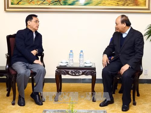 Le Vietnam attache toujours de l’importance à ses relations avec le Laos ảnh 1