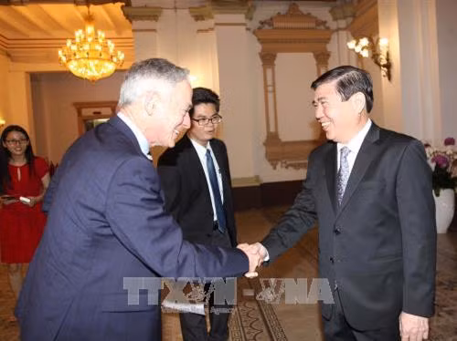 Ho Chi Minh-Ville accueille le ministre irlandais de l'Education ảnh 1