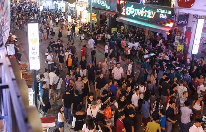 Plus de 5 millions de touristes étrangers à Ho Chi Minh-Ville depuis janvier ảnh 1