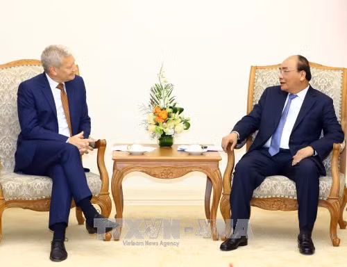 Le Premier ministre rencontre des chefs de groupes français et australien ảnh 2