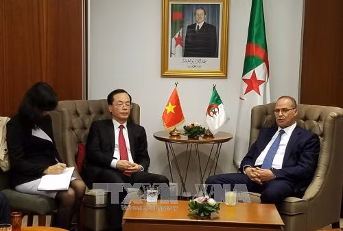 Vietnam-Algérie : volonté commune de renforcer la coopération dans l’agriculture et la pêche ảnh 1