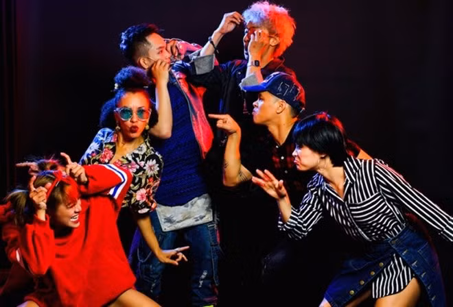 Des danseurs américains et vietnamiens se donnent en spectacle ảnh 1