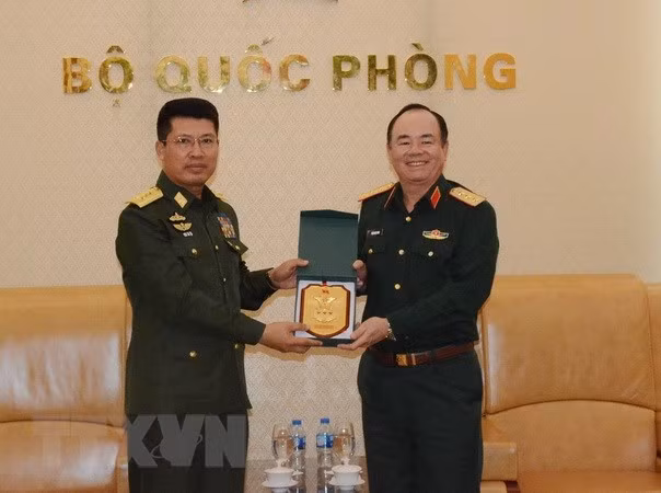 Le Vietnam et le Myanmar souhaitent approfondir la coopération de défense ảnh 1