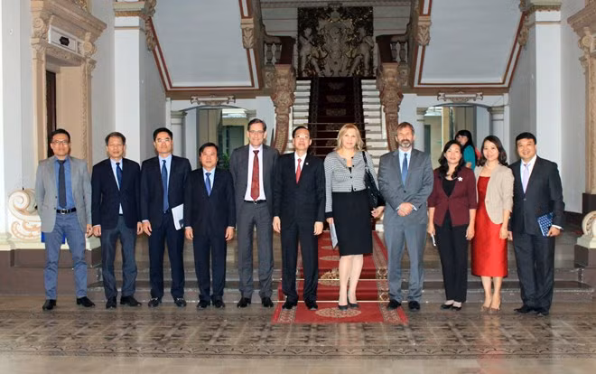 La SFI aide Ho Chi Minh-Ville dans la construction d'une ville intelligente ảnh 1