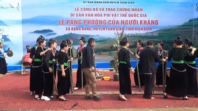 Diên Biên : la fête de Pang Phoong sur la liste du patrimoine culturel immatériel national ảnh 1