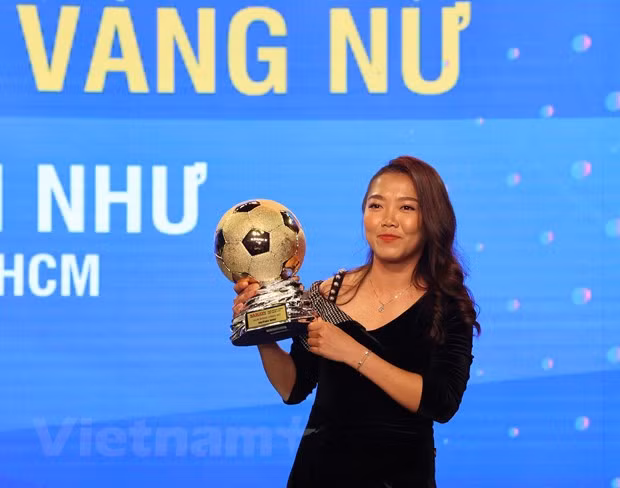 Nguyên Van Quyêt et Huynh Nhu lauréats du Ballon d’Or du Vietnam 2020 ảnh 3