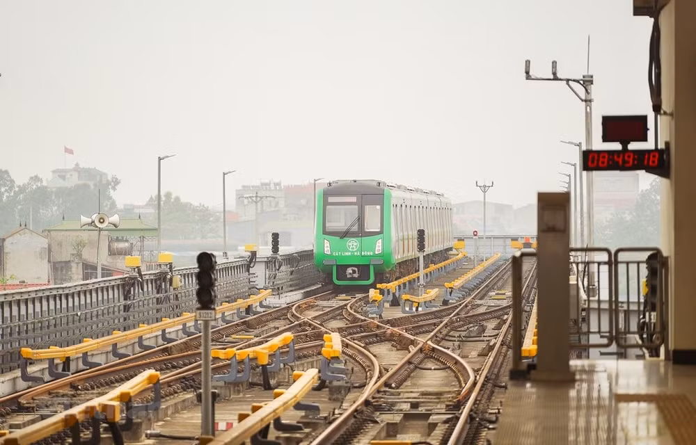 Hanoi recevra le projet de la ligne ferroviaire urbaine Cat Linh - Hà Dông ảnh 1