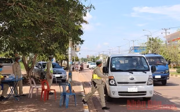 Covid-19 : le Laos prolonge le confinement, le Cambodge continue d’enregistrer de nouveaux cas ảnh 1