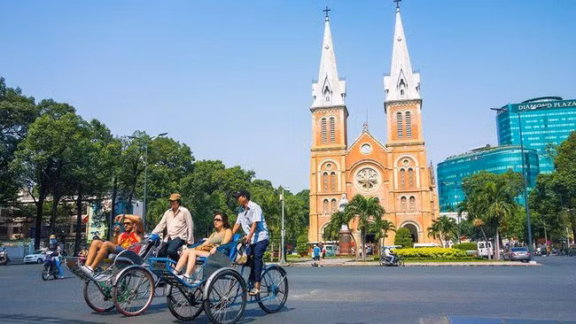 Hô Chi Minh-Ville: chute en 2020 de plus de 55.000 milliards de dongs des revenus du tourisme ảnh 1
