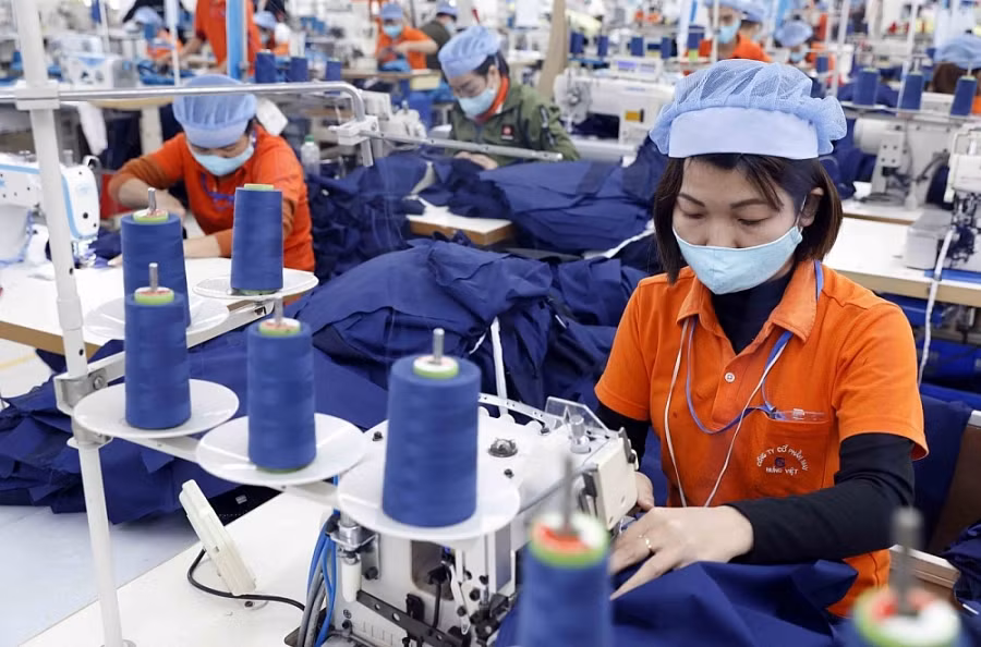 La forte hausse des commandes soutient la bonne santé de l’industrie manufacturière ảnh 1