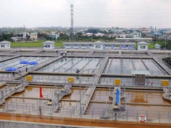 Pollution : HCM-Ville délocalisera les stations de pompagne d’eau brute en amont de la rivière ảnh 1