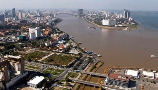 La BM maintient sa prévision de croissance à 5,5% pour le Cambodge ảnh 1