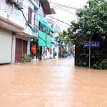 La crue de la rivière Ky Cung provoque de graves inondations dans de nombreuses zones riveraines et basses de la province de Lang Son. Photo : VNA