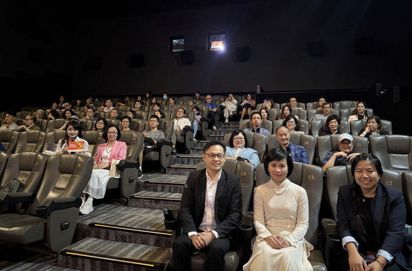 Scène de projection du film « Đào, Phở và Piano » à Hong Kong. Photo: VNA