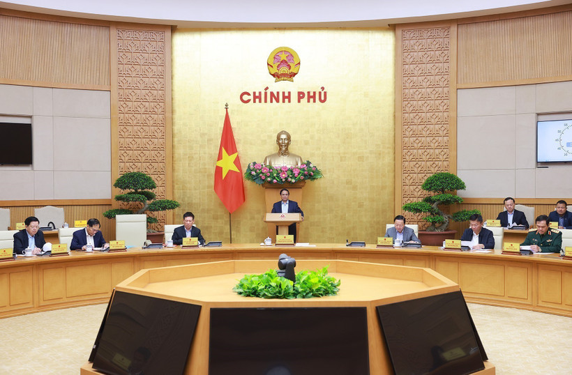 Le Premier ministre Pham Minh Chinh s'exprime lors de la réunion thématique du gouvernement sur la préparation de lois de mars. Photo: VNA