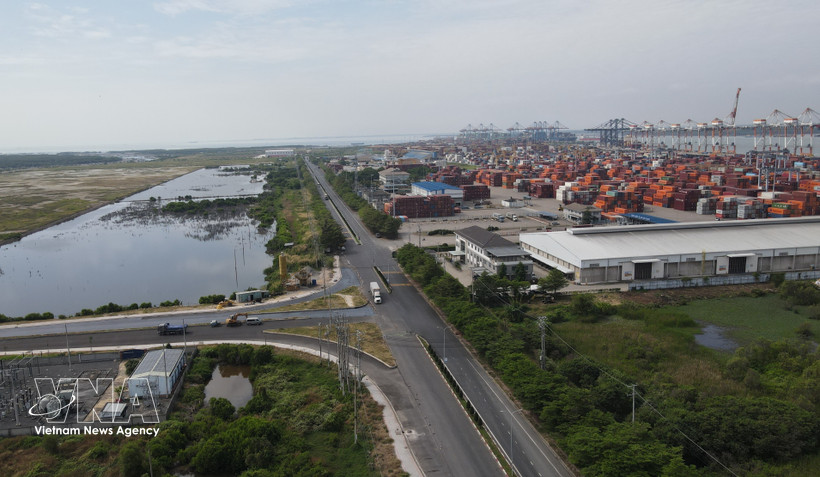 Face à la pression de l’urbanisation rapide et aux nouvelles exigences de croissance, Hô Chi Minh-Ville accélère la mise en œuvre de nombreux projets d’infrastructures stratégiques. Photo: VNA