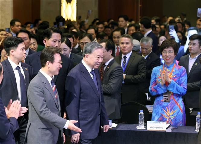 Le secrétaire général du Parti communiste du Vietnam (PCV), Tô Lâm, au Forum économique Vietnam – République de Corée. Photo: VNA 