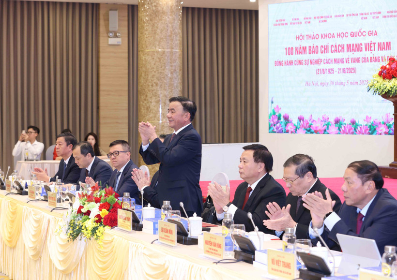 Le permanent du Secrétariat du Comité central du Parti, Trân Câm Tu. Photo: VNA