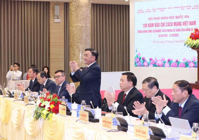 Le permanent du Secrétariat du Comité central du Parti, Trân Câm Tu. Photo: VNA