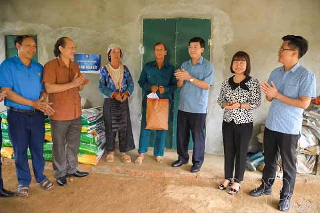 Diên Biên : des logements sûrs pour sortir de la pauvreté. Photo: VNA
