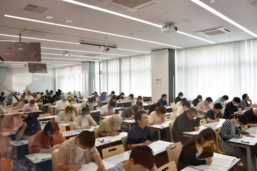 Le test de compétence en langue vietnamienne attire un grand nombre de candidats au Japon. Photo: VNA