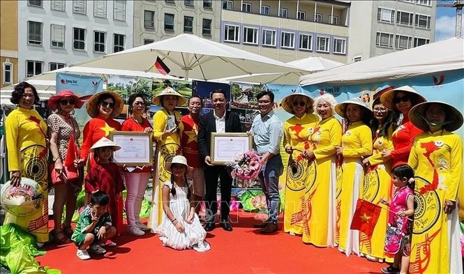 La culture vietnamienne présentée au festival d'été Sommerfest en Allemagne. Photo: VNA