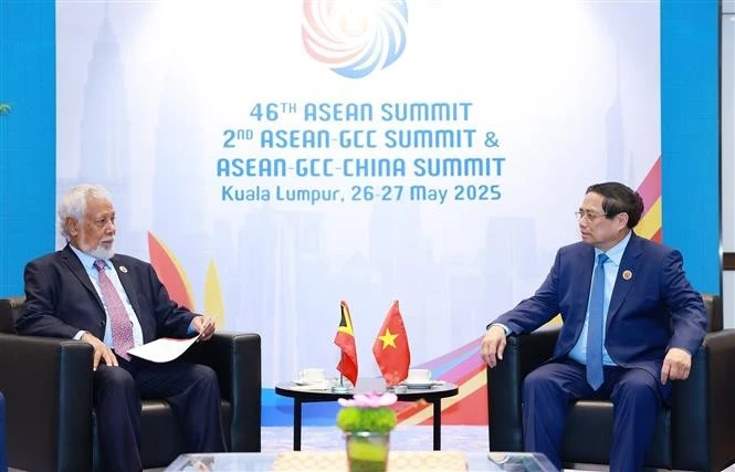 Le Premier ministre Pham Minh Chinh (droite) et son homologue est-timorais Xanana Gusmao. Photo: VNA