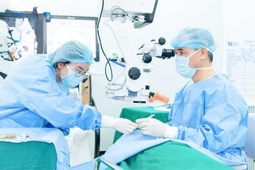 Amélioration des soins médicaux spécialisés pour répondre aux besoins de traitement modernes. Photo: VNA