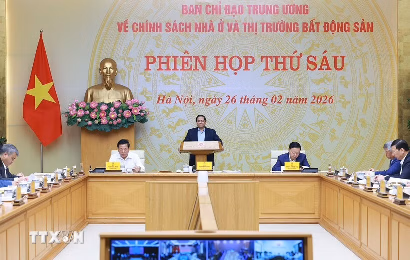 Le Premier ministre Pham Minh Chinh s'exprime lors de la réunion. Photo: VNA