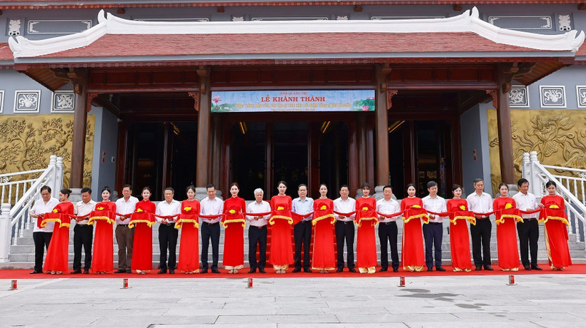 Le président de l'Assemblée nationale (AN) Trân Thanh Mân à la cérémonie d'inauguration du site commémoratif du feu secrétaire général du Parti Lê Duân, dans le village de Hâu Kiên, commune de Triêu Thanh, district de Triêu Phong, province de Quang Tri (Centre). Photo: VNA
