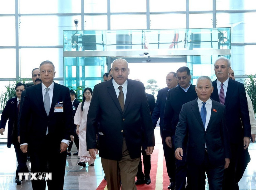 Le président de la Chambre des représentants jordanienne arrive à Hanoi. Photo: VNA