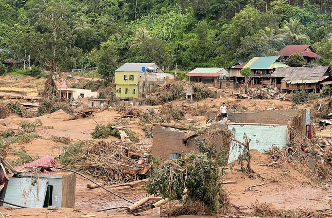 Des centaines de maisons de la commune de My Ly, province de Nghê An endommagées après les inondations. Photo: VNA
