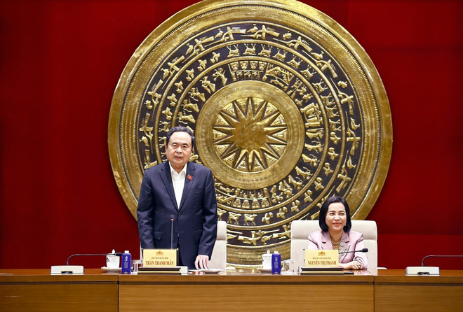 vna-potal-chu-tich-quoc-hoi-tran-thanh-man-gap-mat-doan-dai-bieu-quoc-hoi-tinh-hau-giang-8062552.jpg