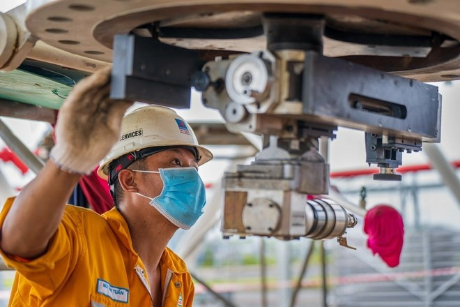 Les entreprises intensifient la transformation numérique et l’application des technologies dans la production. (Photo : PV/Vietnam+) anh-2.jpg
