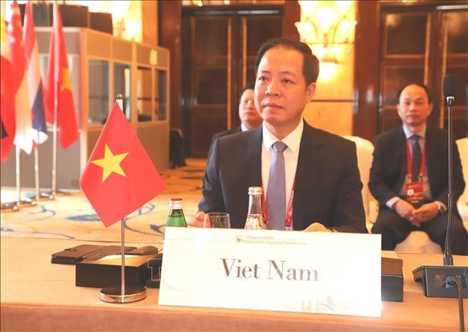 Tran Hai Quan, vice-procureur général du Parquet populaire suprême du Vietnam, à la 15ᵉ Conférence des procureurs généraux des pays de l’ASEAN et de la Chine, organisée par la Région administrative spéciale de Hong Kong (Chine). Photo : VNA uuid2463179a-ed20-41cd-8f55-d33dcd3e50cecode001library1type1mode1loctruecaptrue.jpg