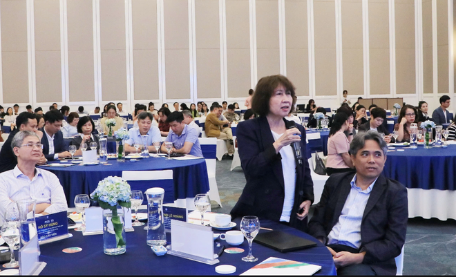 Les experts partagent leurs expériences sur les techniques de procréation assistée. (Photo : PV/Vietnam+) screen-shot-2025-10-14-at-202641.png