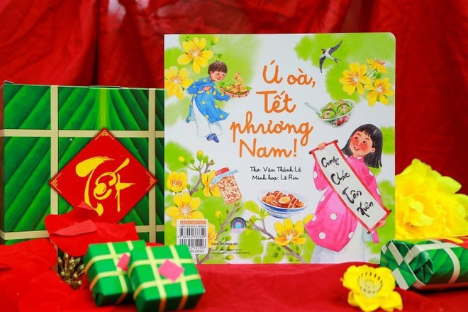 Un recueil de poèmes de l'auteur Van Thanh Le. Photo : VietnamPlus u-oa-tet-phuong-nam.jpg