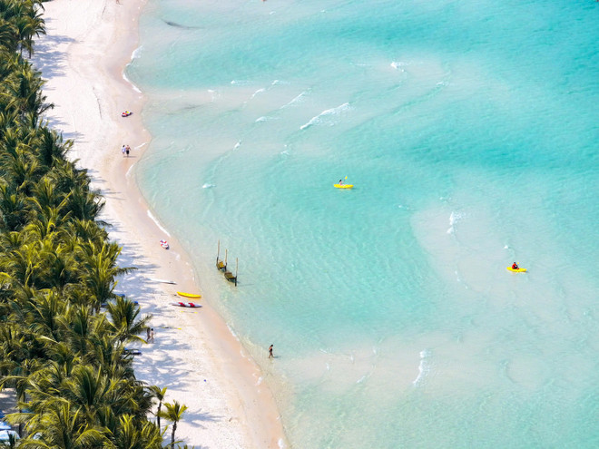 La magnifique plage Khem à Phu Quoc. Photo : Sun Group bai-kem-phu-quoc-2.jpg