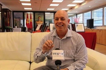 Le président de l’Association d’amitié Israël-Vietnam, également ancien ambassadeur adjoint d’Israël au Vietnam, Eyal Buvilski. Photo: VNA