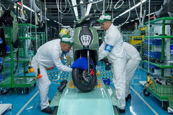 Les flux d’investissements directs étrangers (IDE) vers le Vietnam pourraient connaître une nette accélération après le 1er août 2025. Photo: dautu.vn
