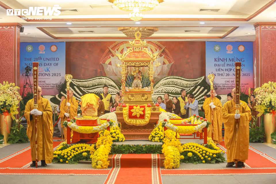 Les reliques de Bouddha, trésor national de l'Inde, sont conservées à la pagode Quan Su, siège du Comité central du Sangha bouddhiste du Vietnam. Photo: VTC