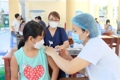 COVID-19: plus de 378,6 millions de doses de vaccins administrées ce mardi